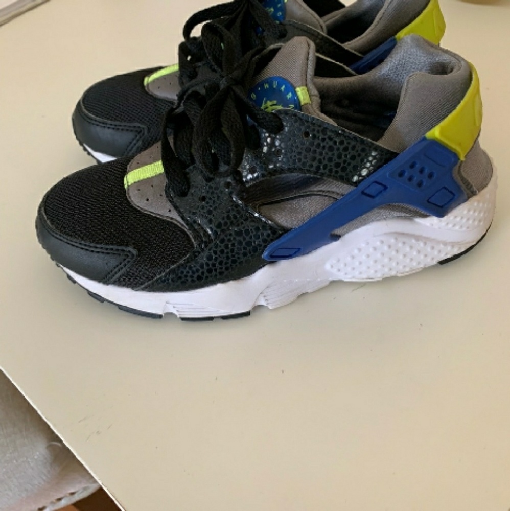 Kid Huaraches